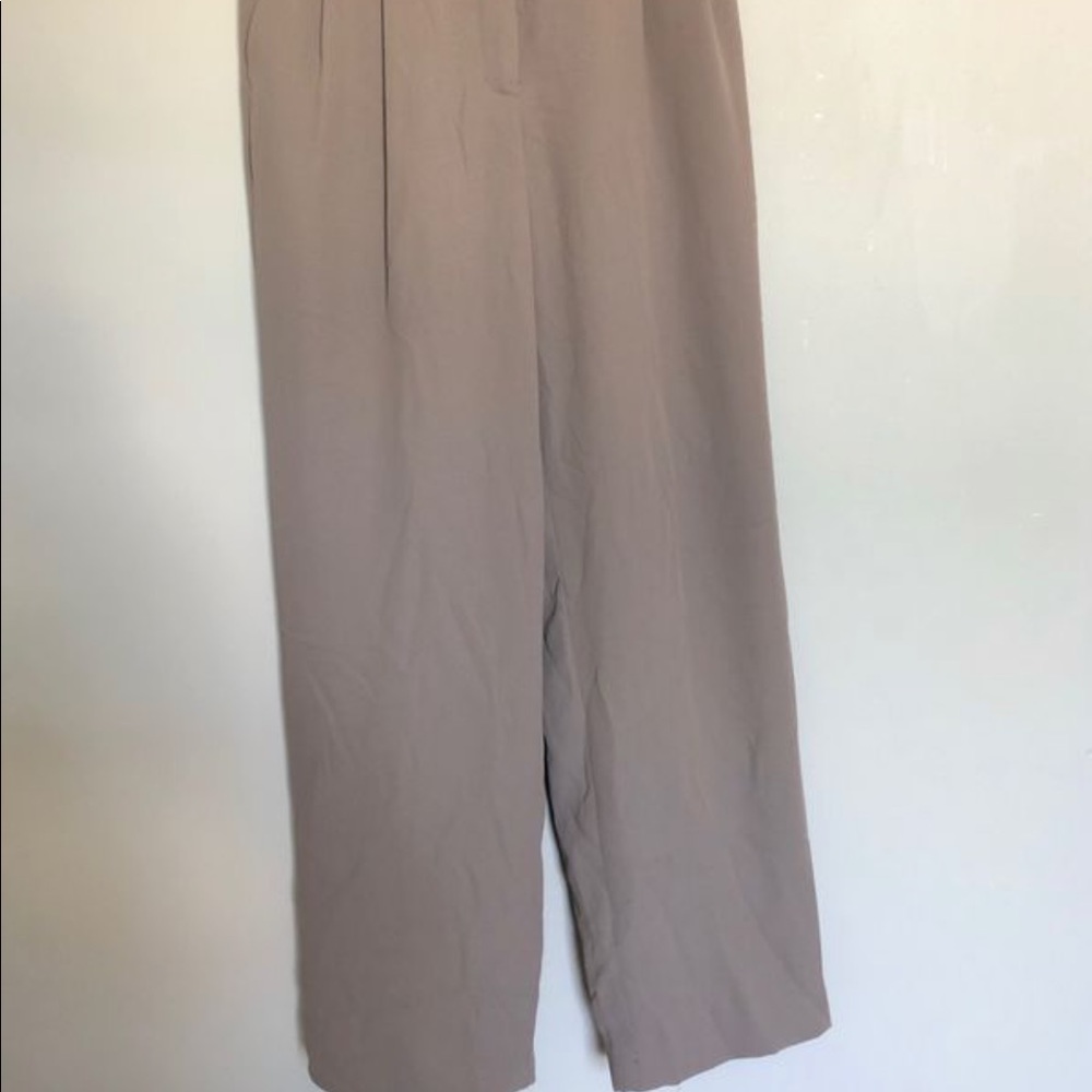 Beige pants! - Picture 2 of 3